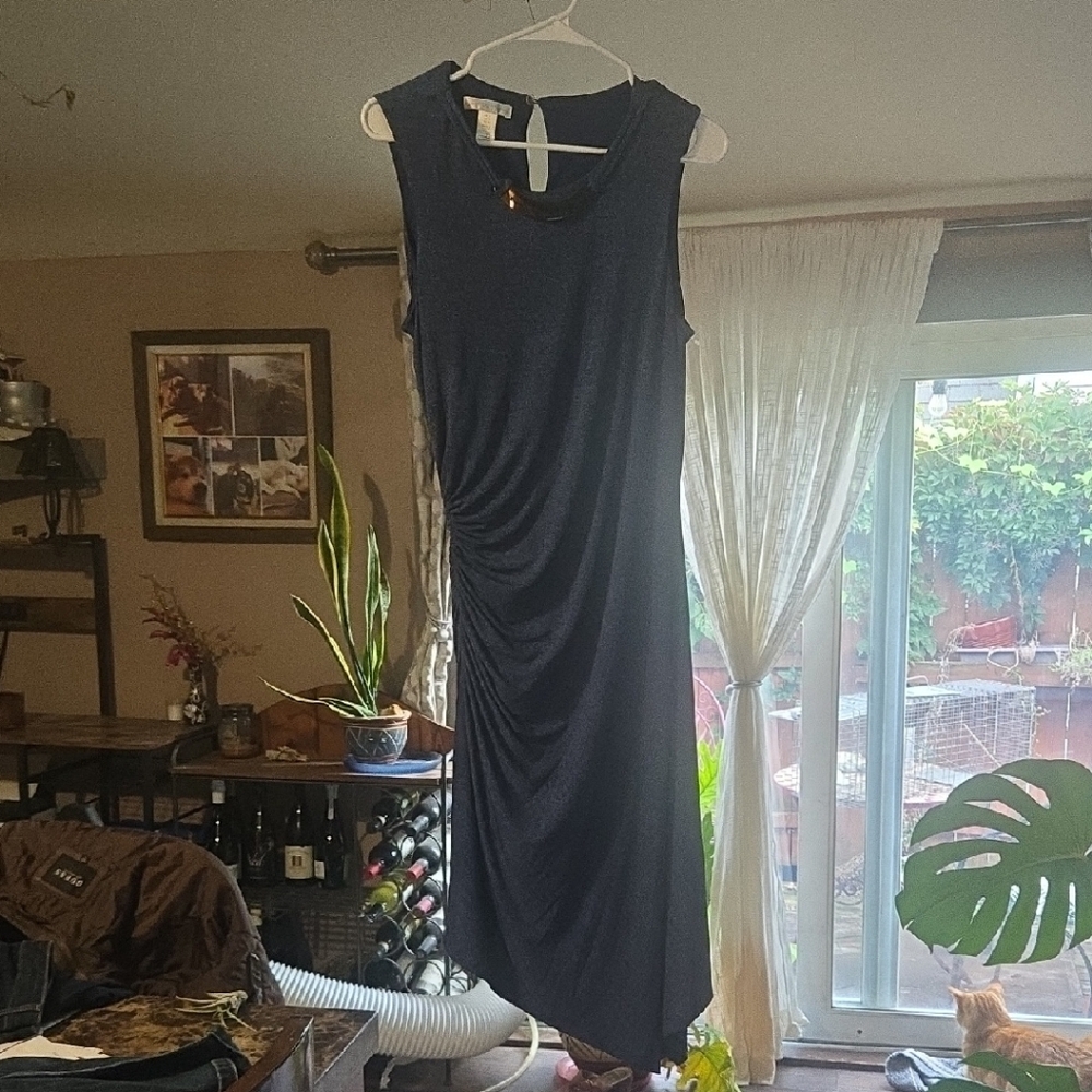 Elegant Navy Blue Sleeveless Dress